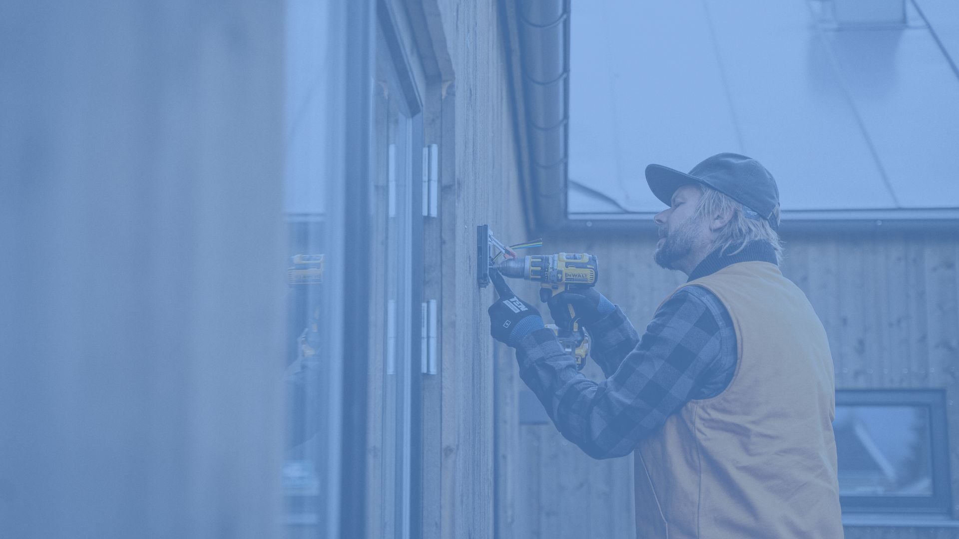 Electrician Marketing Guide: How to Fill Your Schedule With High-Value Service Calls