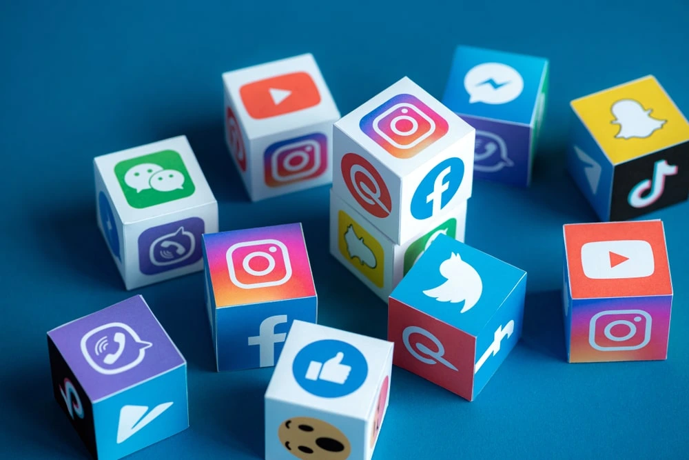 6 Opt-In Text Message Ideas to Boost SMS Subscriptions